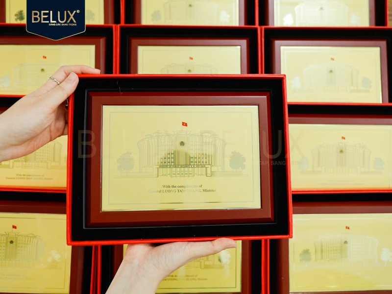 Lô tranh Tòa Nhà Bộ Công An 25x20cm bằng đồng thiết kế theo yêu cầu